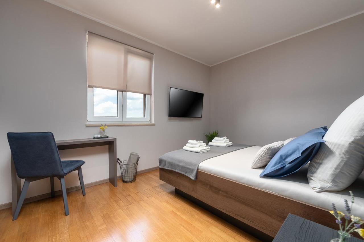 Holiday Home Maslina Пореч Екстер'єр фото