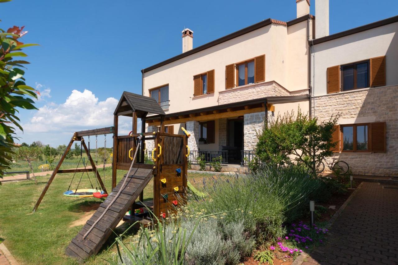 Holiday Home Maslina Пореч Екстер'єр фото