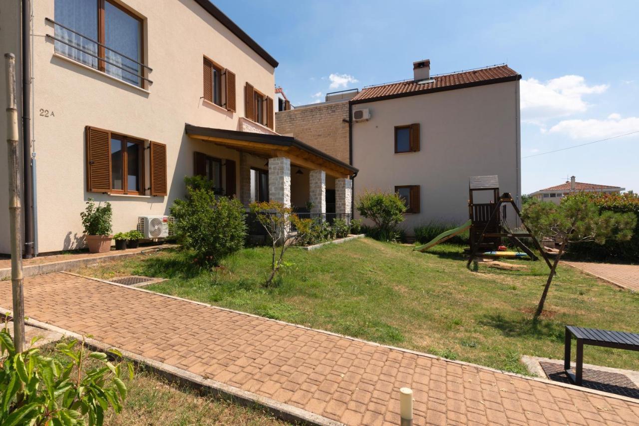 Holiday Home Maslina Пореч Екстер'єр фото